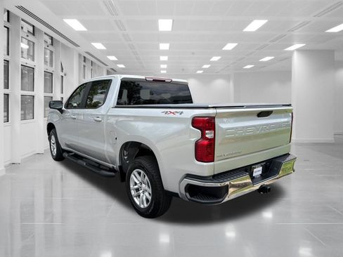 Used 2021 Chevrolet Silverado 1500 LT AWD/4WD image 7
