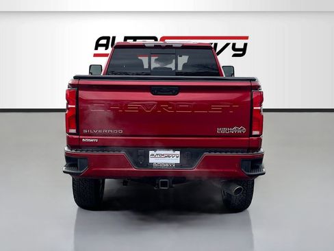 Used 2025 Chevrolet Silverado 3500 High Country AWD/4WD image 6