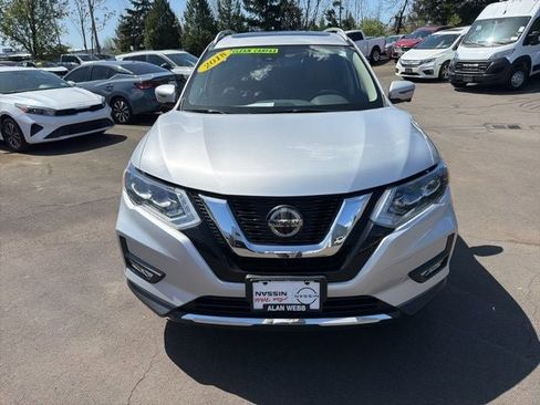 Used 2018 Nissan Rogue SL w/ Premium Package AWD/4WD image 8