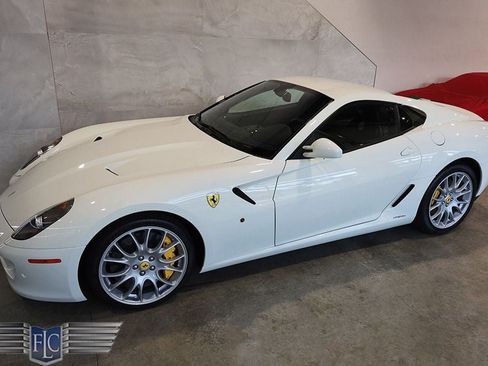 Used 2011 Ferrari 599 GTB Fiorano RWD image 50