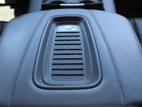 Used 2020 Cadillac Escalade Luxury RWD image 23