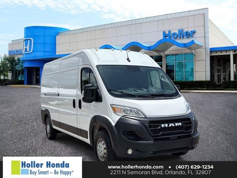 Used 2025 RAM ProMaster 2500 w/ Convenience Group FWD image 1
