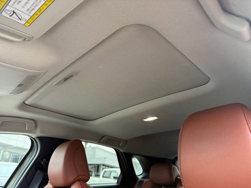 Used 2025 MAZDA CX-30 Carbon image 17