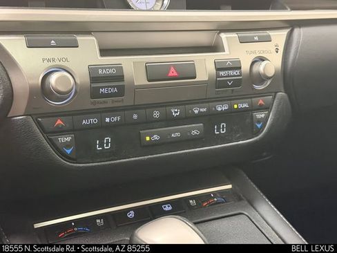 Used 2016 Lexus ES 350 w/ Luxury Package w/Wood Trim FWD image 24