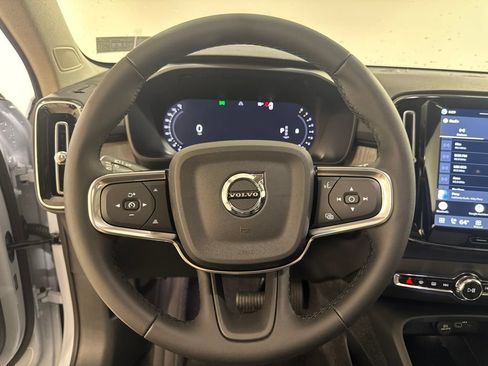 New 2026 Volvo XC40 B5 Plus w/ Protection Package Premier AWD/4WD image 11