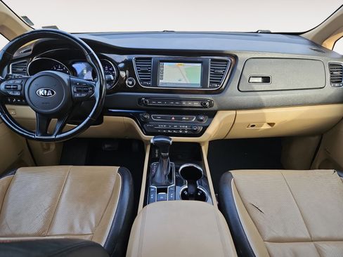 Used 2020 Kia Sedona SX image 10