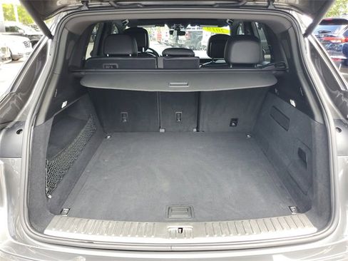 Used 2019 Porsche Cayenne image 8