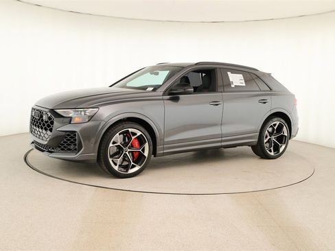 New 2026 Audi RS Q8 performance image 13