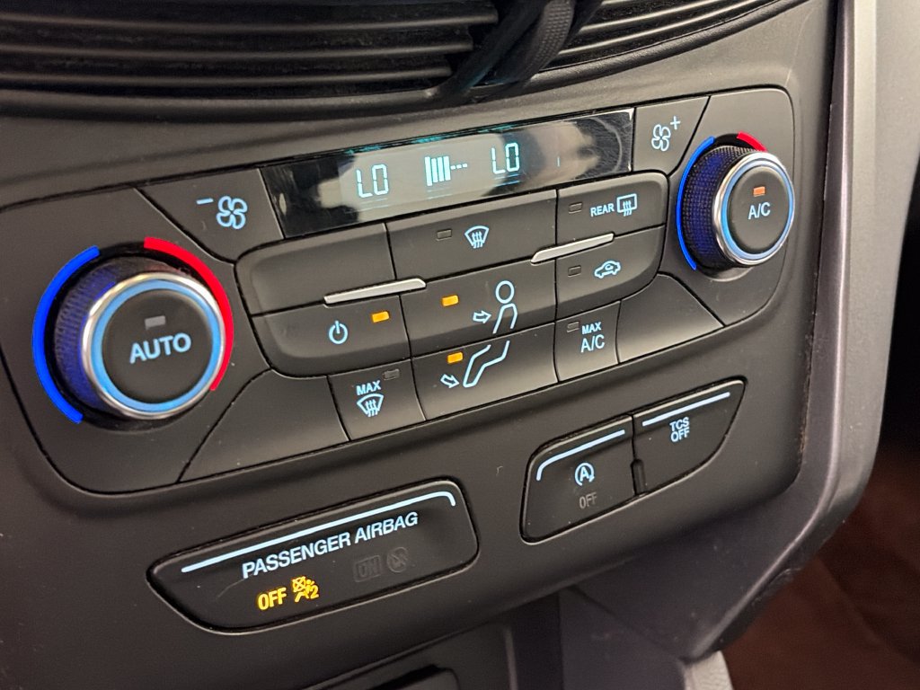 Used 2017 Ford Escape SE AWD/4WD image 20
