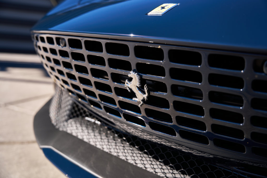 Used 2025 Ferrari Roma Spider RWD image 6