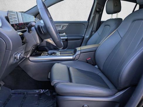 Certified 2025 Mercedes-Benz GLA 250 image 19