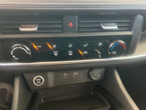 Used 2023 Nissan Rogue S AWD/4WD image 48