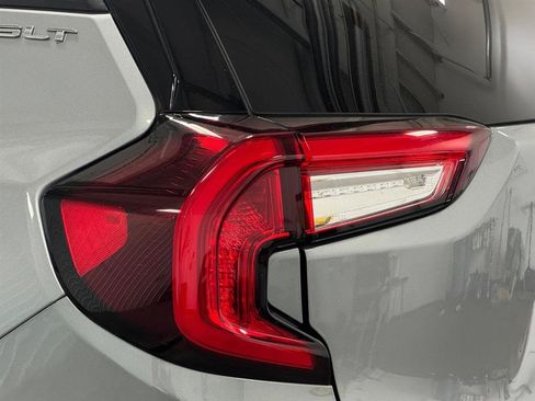 Used 2024 GMC Terrain SLT AWD/4WD image 34