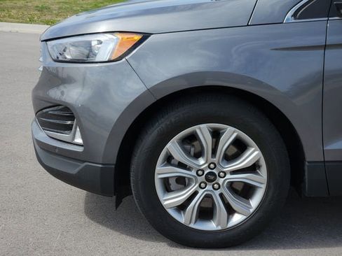 Used 2024 Ford Edge Titanium image 8