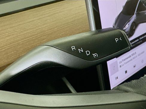 Used 2020 Tesla Model 3 Long Range image 24