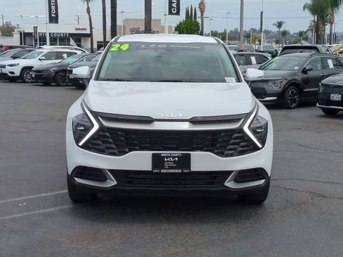 Certified 2024 Kia Sportage EX FWD image 8