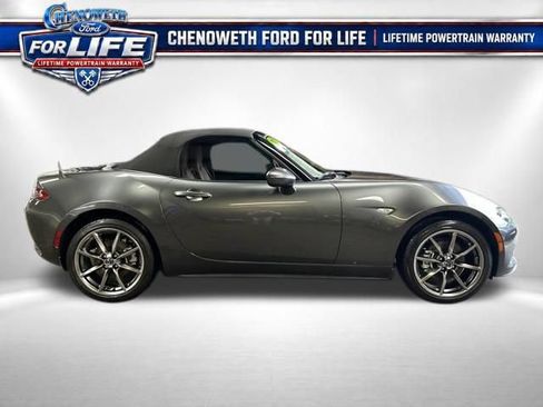 Used 2022 MAZDA MX-5 Miata Grand Touring w/ Weather Package RWD image 7