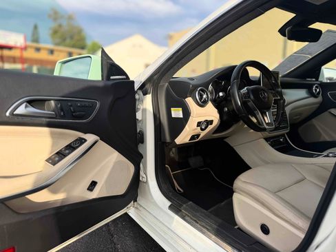 Used 2014 Mercedes-Benz CLA 250 image 13