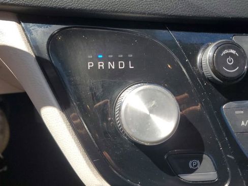 Used 2019 Chrysler Pacifica Touring-L Plus image 28