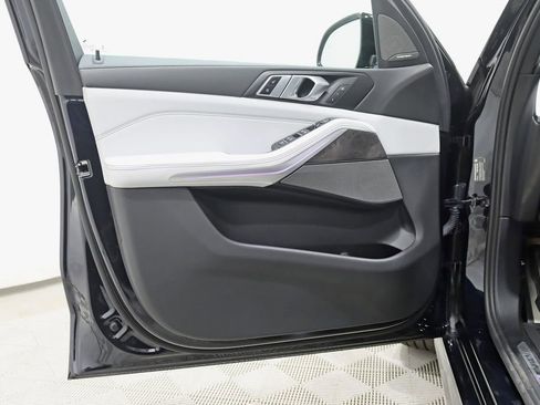 Used 2024 BMW X5 xDrive40i w/ M Sport Package image 33