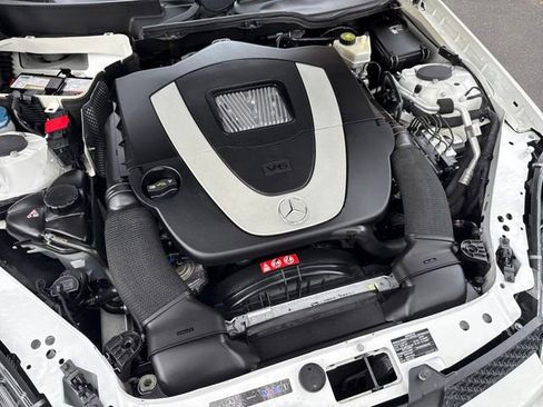 Used 2010 Mercedes-Benz SLK 300 image 20