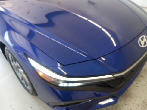 Used 2024 Hyundai Elantra SEL FWD image 5