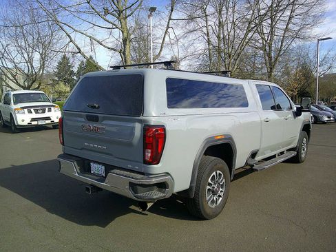 Used 2024 GMC Sierra 3500 SLE w/ SLE Value Package image 5