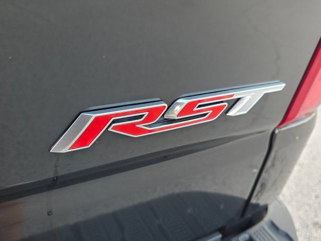 Used 2025 Chevrolet Silverado 1500 RST AWD/4WD image 13