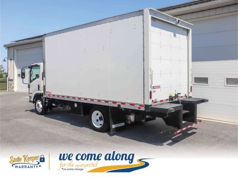 Used 2024 Isuzu NPR image 6