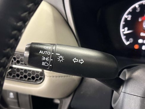 Used 2023 Honda HR-V EX-L image 26