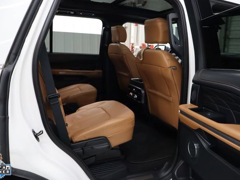 Certified 2024 Ford Expedition Platinum AWD/4WD image 31