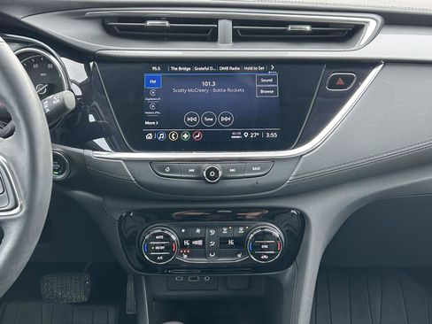 Used 2022 Buick Encore GX Essence w/ Experience Buick Package image 20