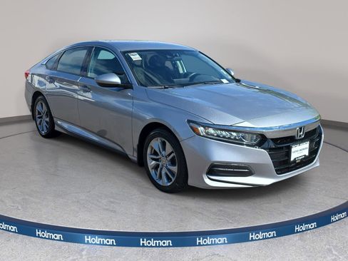 Used 2018 Honda Accord LX image 4