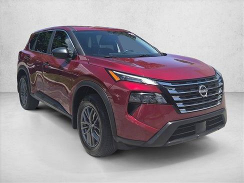 Certified 2025 Nissan Rogue S FWD image 3