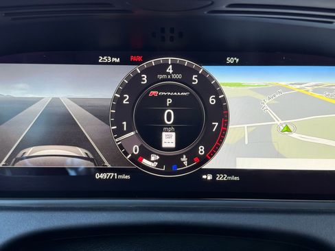 Used 2019 Land Rover Range Rover Velar R-Dynamic SE image 25