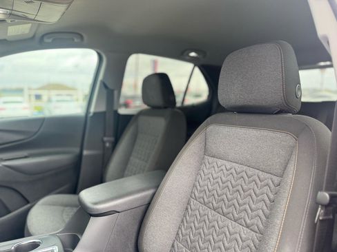 Used 2023 Chevrolet Equinox LT image 34