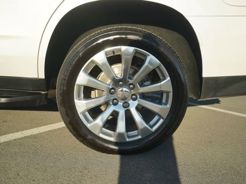 Used 2021 Chevrolet Tahoe Premier w/ Premium Package image 45