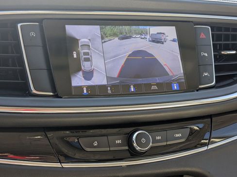 Used 2023 Buick Enclave Premium w/ Experience Buick Package FWD image 25