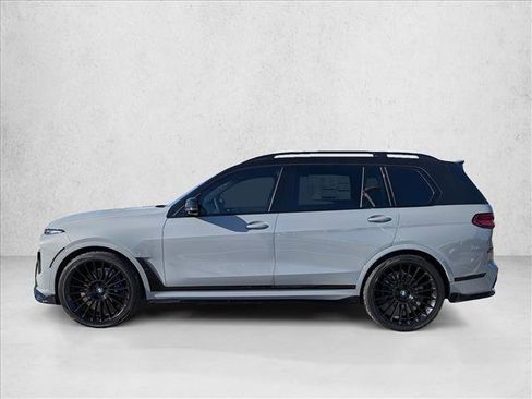 Used 2026 BMW X7 xDrive40i w/ M Sport Package AWD/4WD image 9