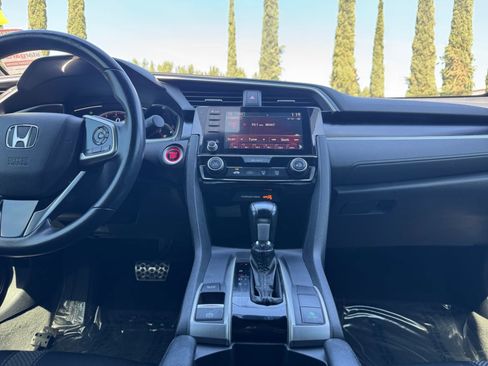 Used 2020 Honda Civic Sport image 15