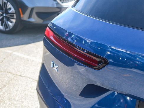 Certified 2023 BMW iX xDrive50 w/ Convenience Package image 7