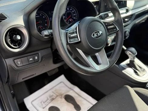 Used 2020 Kia Forte LXS FWD image 10