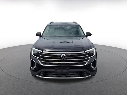 Used 2025 Volkswagen Atlas SE AWD/4WD image 4