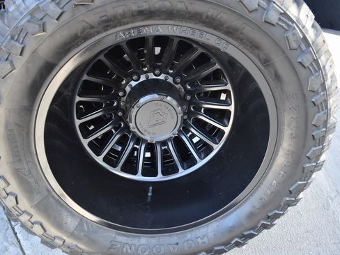 Used 2025 Ford F450 Lariat w/ FX4 Off-Road Package image 10