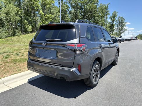 New 2026 Subaru Forester Premium AWD/4WD image 9