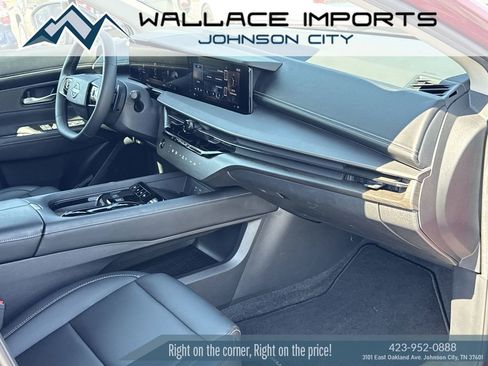 Used 2025 Nissan Murano SV AWD/4WD image 35