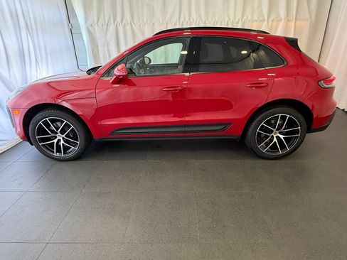 Certified 2026 Porsche Macan AWD/4WD image 2