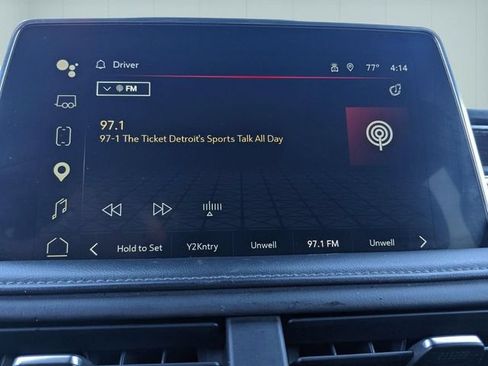 Used 2023 GMC Yukon SLE w/ Gmc Pro Safety Plus Package AWD/4WD image 23