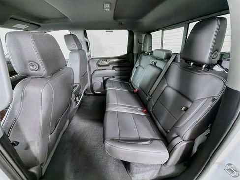 Used 2023 GMC Sierra 1500 SLT w/ SLT Premium Plus Package AWD/4WD image 26