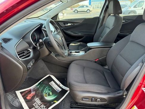 Used 2024 Chevrolet Malibu LT image 14